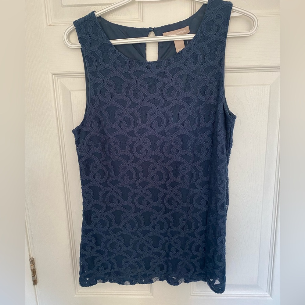 Banana Republic Lace top, size M